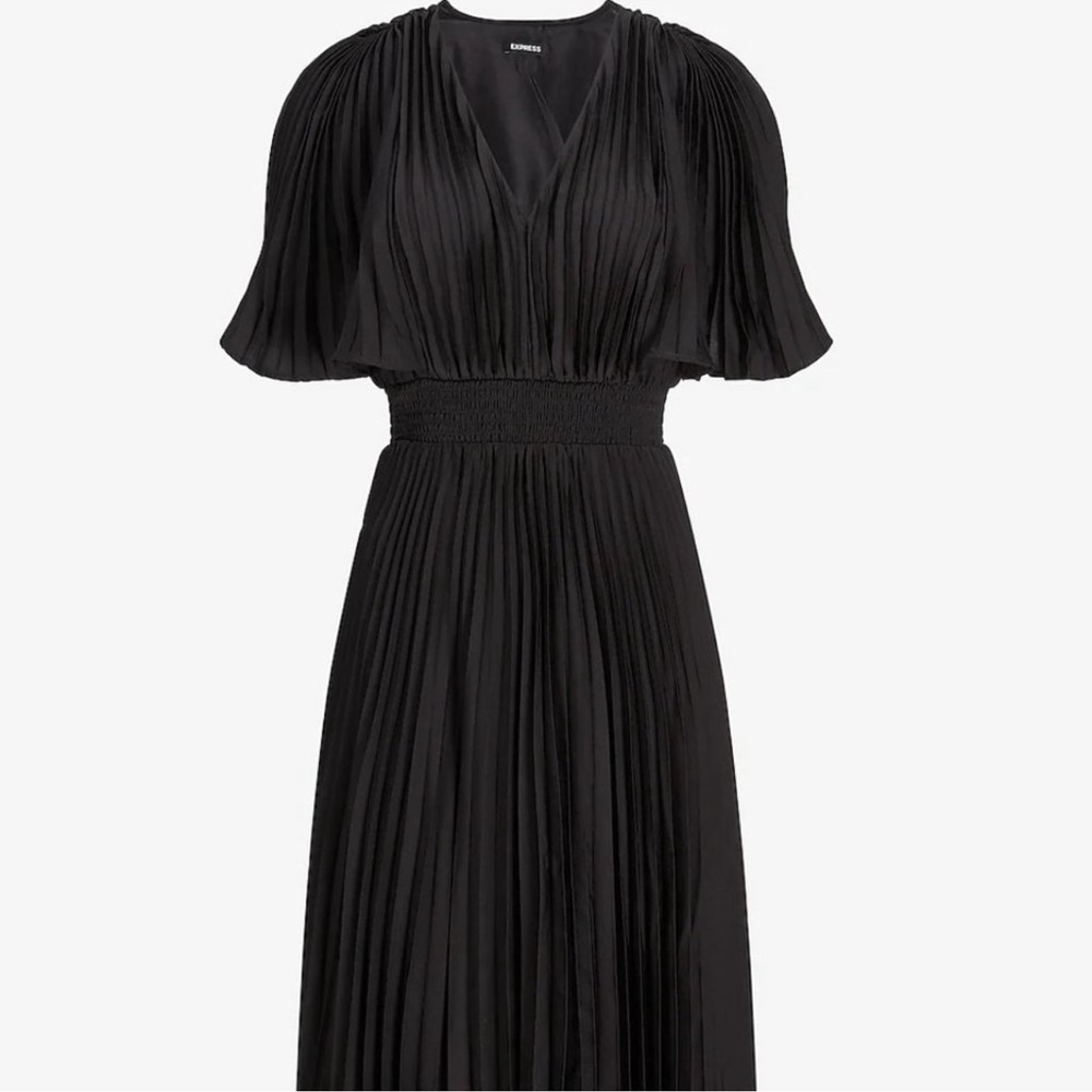 Elegant Black Pleated Dress
